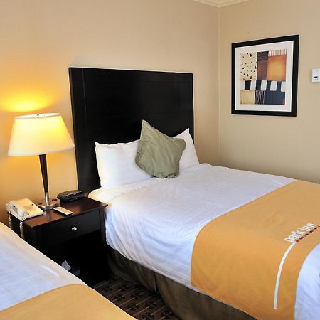 Park Inn & Suites By Radisson Vancouver Ngoại thất bức ảnh