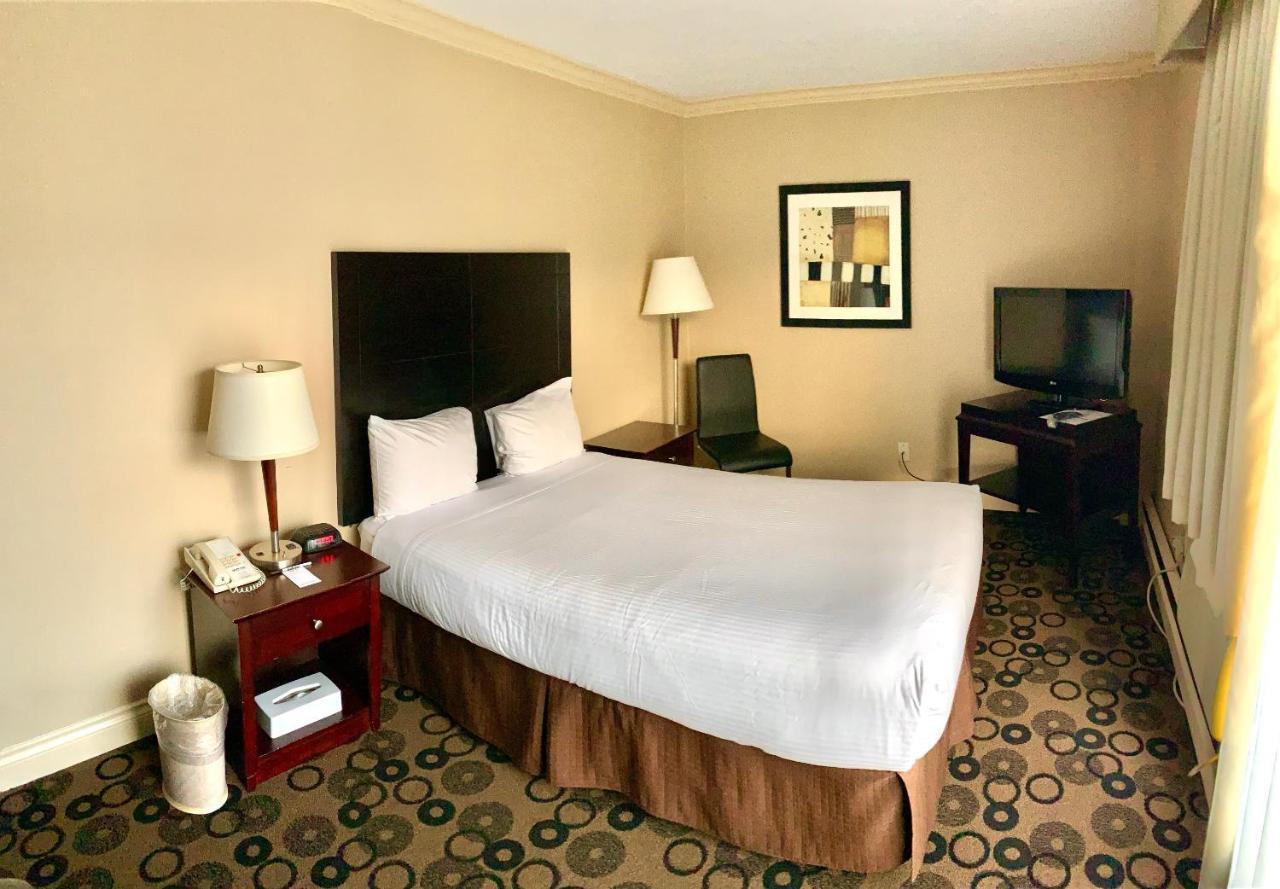 Park Inn & Suites By Radisson Vancouver Ngoại thất bức ảnh