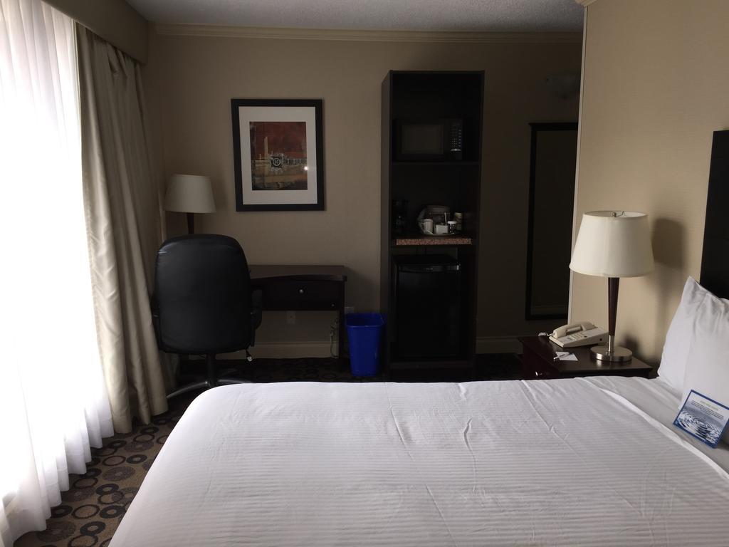 Park Inn & Suites By Radisson Vancouver Ngoại thất bức ảnh