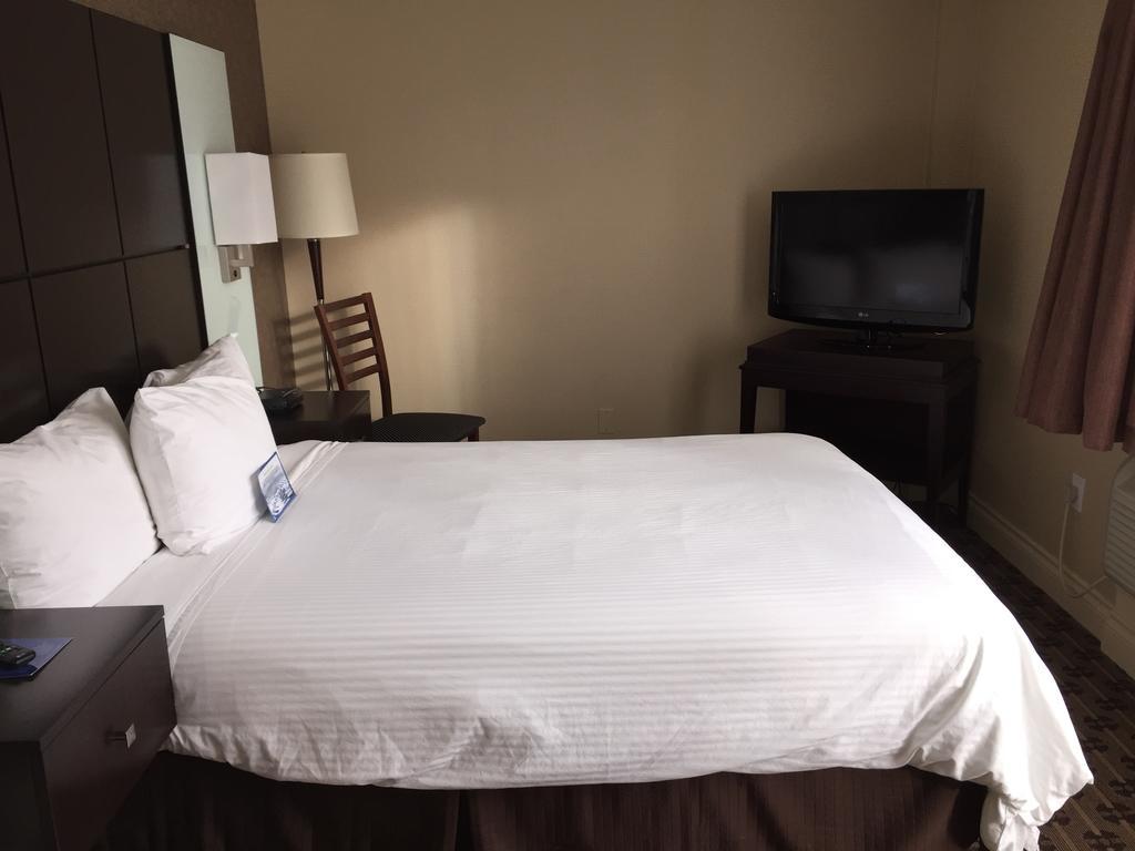 Park Inn & Suites By Radisson Vancouver Ngoại thất bức ảnh