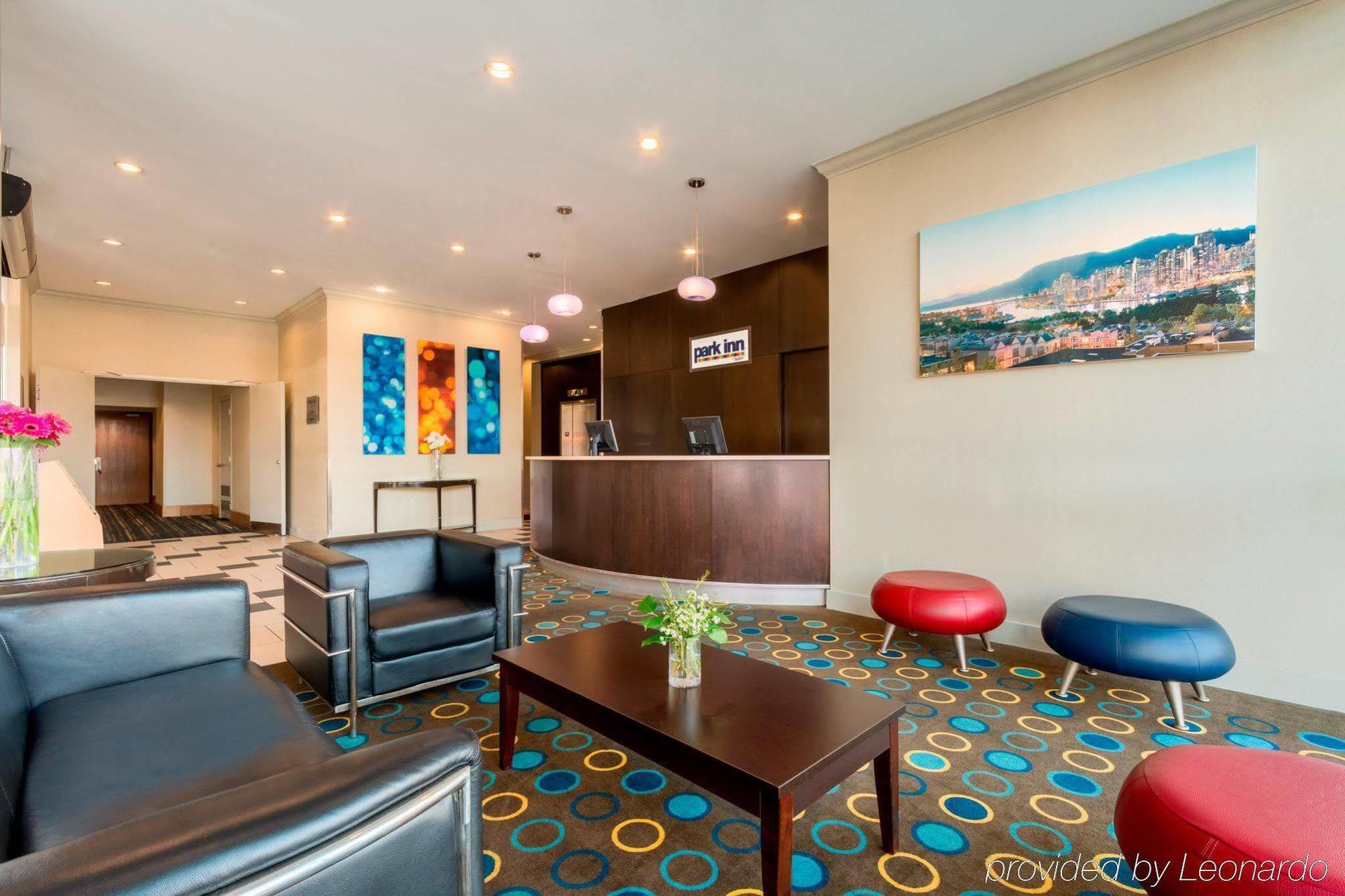 Park Inn & Suites By Radisson Vancouver Ngoại thất bức ảnh