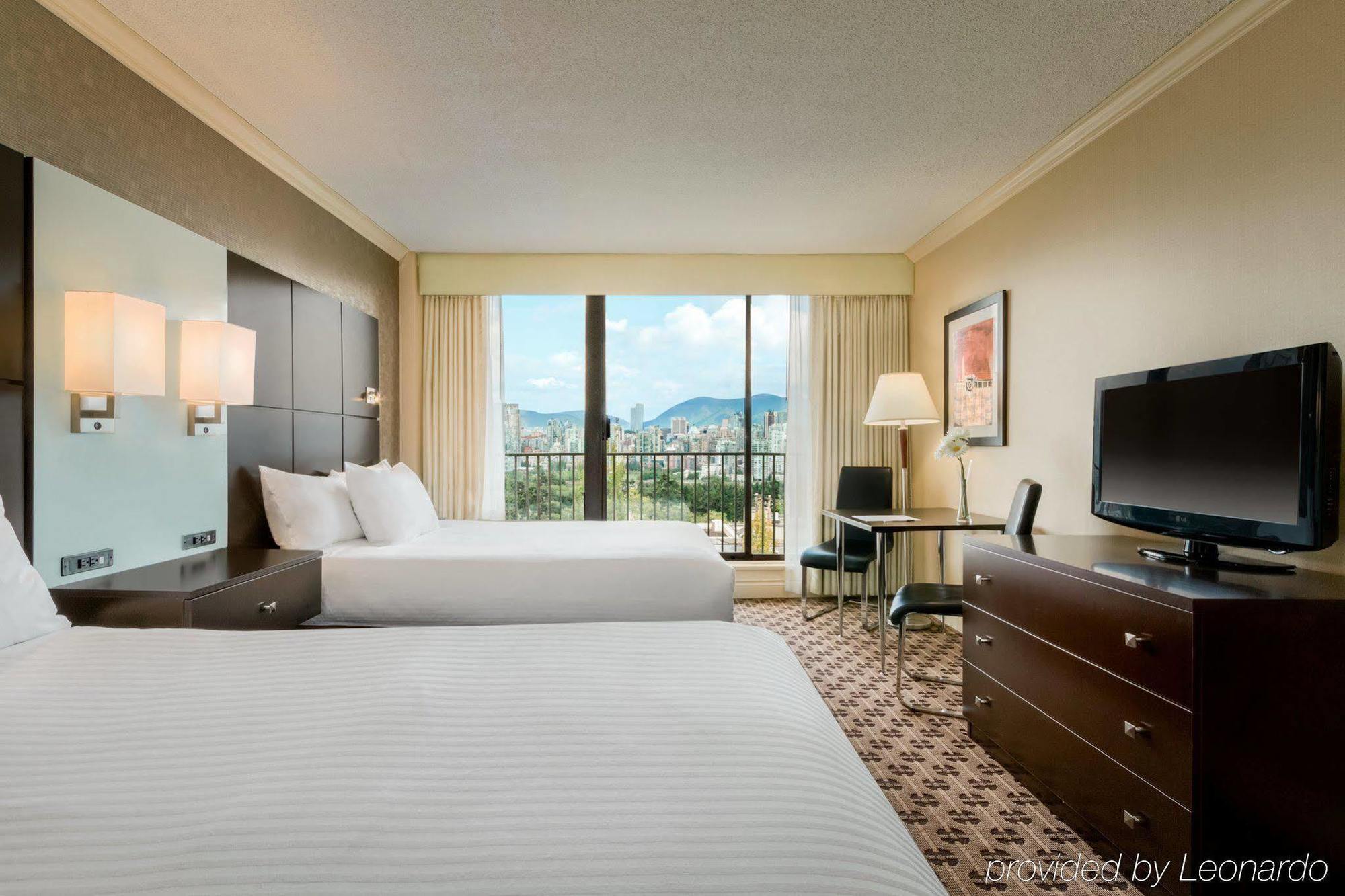 Park Inn & Suites By Radisson Vancouver Ngoại thất bức ảnh